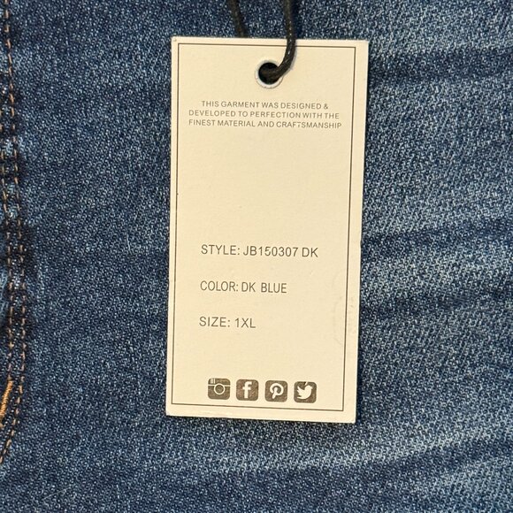 Judy Blue Hi-Waist Double Button Jean Shorts Womens 1XL NWT Denim - Picture 3 of 5